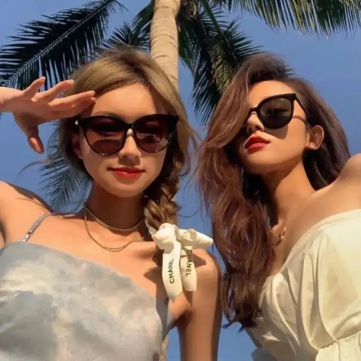 飞驰中的马